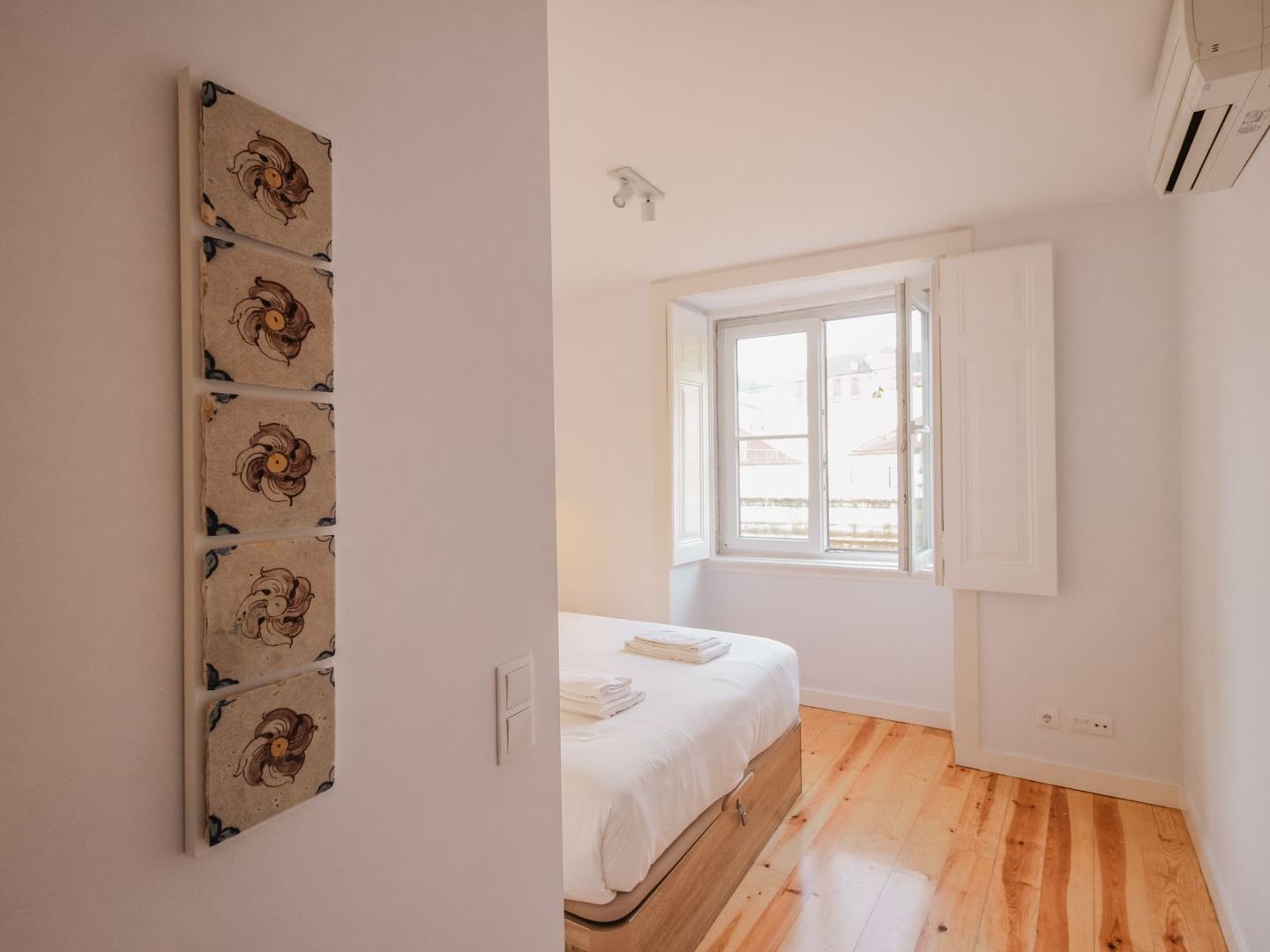 Joivy Elegant 2Br Apt Nearby Tram 28E Stop - Portas Sol Lisboa Extérieur photo